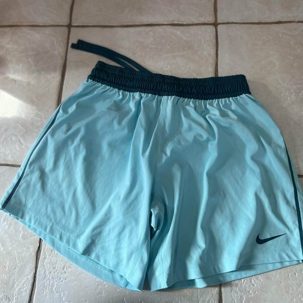 Women’s Nike dri-fit shorts